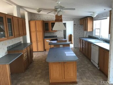 Island kitchen