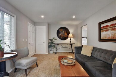 640 E Jeffrey Place, Columbus, OH 43214 - photo 4