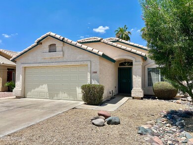 1090 E Jupiter Place unit 3, Chandler, AZ 85225 - photo 2