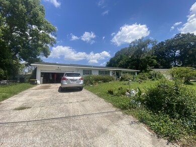 7923 Alderman Rd, Jacksonville, FL 32211 - photo 5