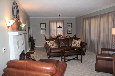 217 E Vinyard St, Anderson, IN 46012 - photo 7