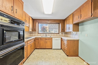 8112 266th St E, Graham, WA 98338 - photo 6