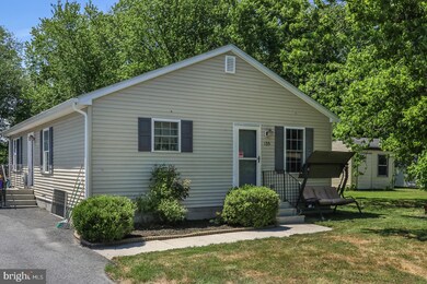 135 East St, Harrington, DE 19952 - photo 3
