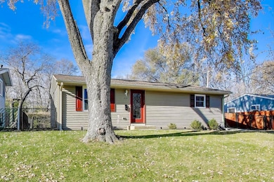 222 Harrison St, Carpentersville, IL 60110 - photo 2