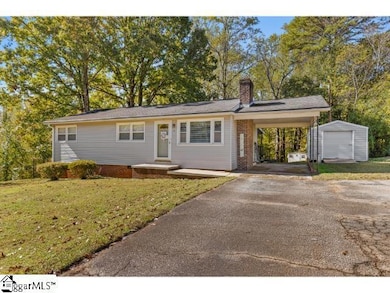 4 Dell Cir, Travelers Rest, SC 29690 - photo 2