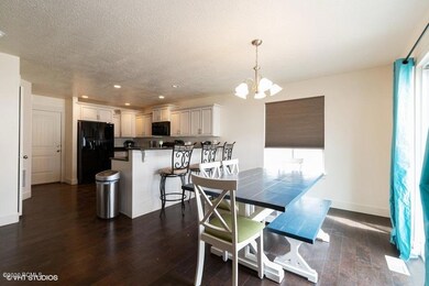 06_3763NBountifulLanee_5_Kitchen_LowRes