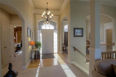 928 SW Raintree Dr, Lees Summit, MO 64082 - photo 3