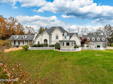 720 Sharp Rd, Sevierville, TN 37876 - photo 3