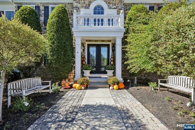 6 Northwood Dr, Franklin Lakes, NJ 07417 - photo 2