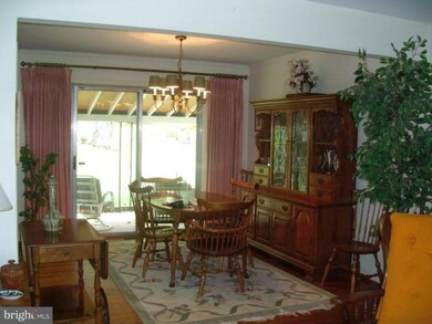 5901 Linthicum Ln, Linthicum Heights, MD 21090 - photo 5