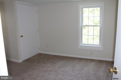 24 N Park Ave, Mercersburg, PA 17236 - photo 4