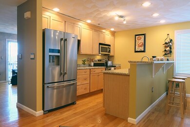97 Sylvan St unit 4, Danvers, MA 01923 - photo 2