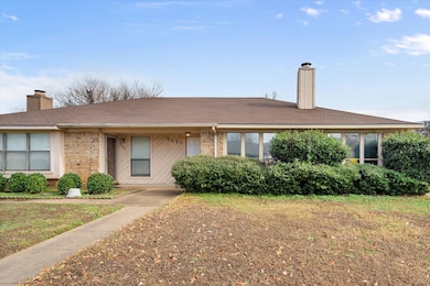 2920 Hilltop Dr, Euless, TX 76039 - photo 4