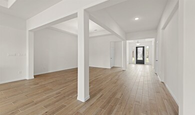 4037 Edgewater Terrace Ln, Waller, TX 77484 - photo 3