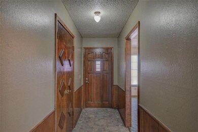 2606 NE 12th St, Moore, OK 73160 - photo 7