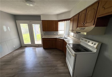 809 S Carlisle Ave, Independence, MO 64054 - photo 7