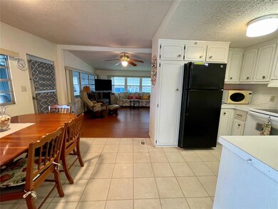 34455 Hibiscus Dr N, Pinellas Park, FL 33781 - photo 5