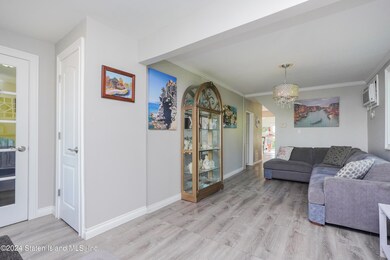 379 Shirley Ave, Staten Island, NY 10312 - photo 4