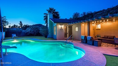 Diving pool