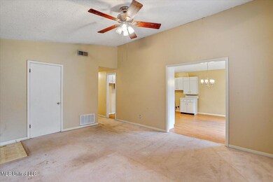 07-622 Bellevue St