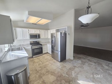 1205 S Farragut St, Ridgecrest, CA 93555 - photo 5