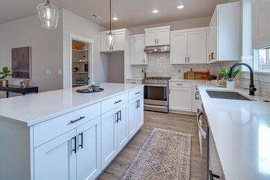 60891 SE Epic Place, Bend, OR 97702 - photo 2