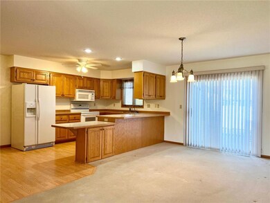 Dining into Kitchen