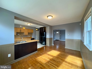 5921 Fenwick Ave, Baltimore, MD 21239 - photo 6