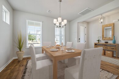 Cottonwood Dining Room and Entry Staged