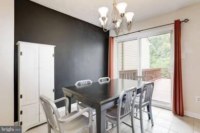 9845 Bayline Cir, Owings Mills, MD 21117 - photo 5