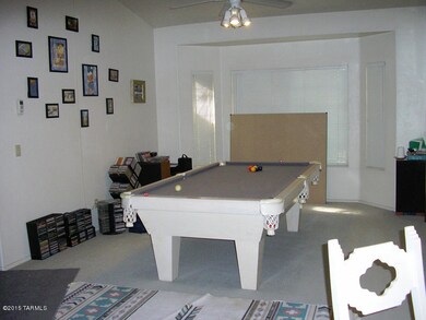 10664-front living rm-2