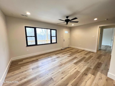 9905 Coward Mill Rd, Knoxville, TN 37931 - photo 2