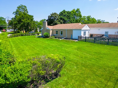 5261 Mulford St, Skokie, IL 60077 - photo 4