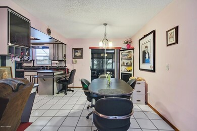 8_dining_room
