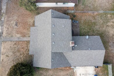 130 W Laredo Place, Broken Arrow, OK 74012 - photo 3