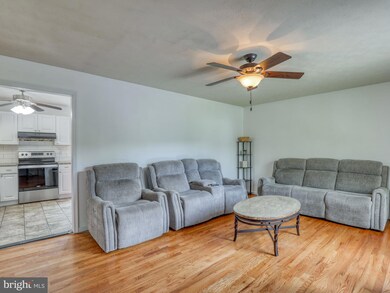 323 Hackberry Dr, Stephens City, VA 22655 - photo 7