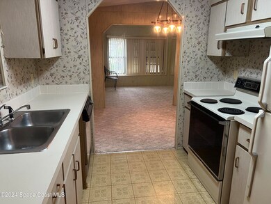 Kitchen 1