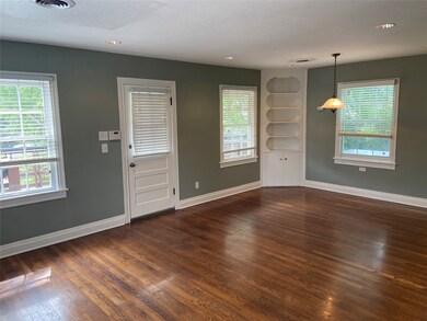 1025 Beverly St, Houston, TX 77008 - photo 5