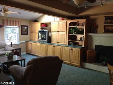 Den/Family/Great Room