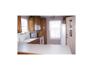 512 Neptune Dr, Raymore, MO 64083 - photo 3