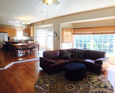 307 Flintlock Ct unit 2, Oswego, IL 60543 - photo 5