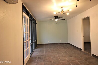 3247 N 40th St unit B, Phoenix, AZ 85018 - photo 3