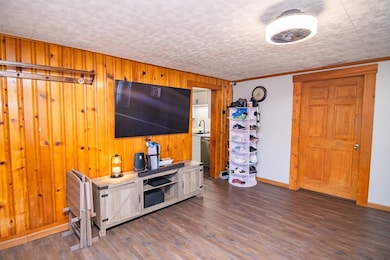 2207 Kanawha St, Moundsville, WV 26041 - photo 3