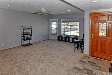 18085 Sunburst Rd, Victorville, CA 92392 - photo 4