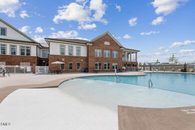 2032 Abbeyhill Dr unit 100, Raleigh, NC 27610 - photo 6