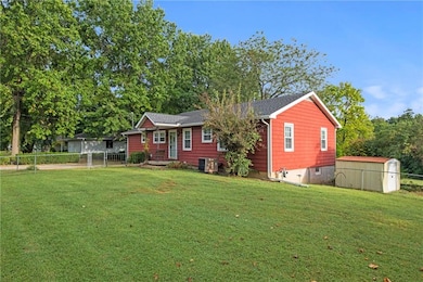 1515 Kenton St, Leavenworth, KS 66048 - photo 3