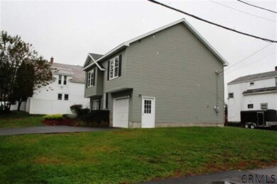 9 Cramond St, Albany, NY 12205 - photo 3