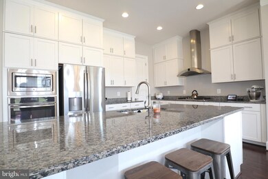 41677 Stonecutter St, Aldie, VA 20105 - photo 5