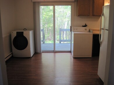 132 Thissell Ave unit 112, Dracut, MA 01826 - photo 6