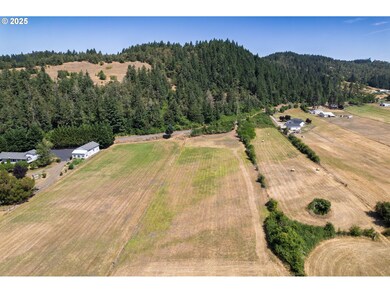 1555 Northside Rd, Sutherlin, OR 97479 - photo 7